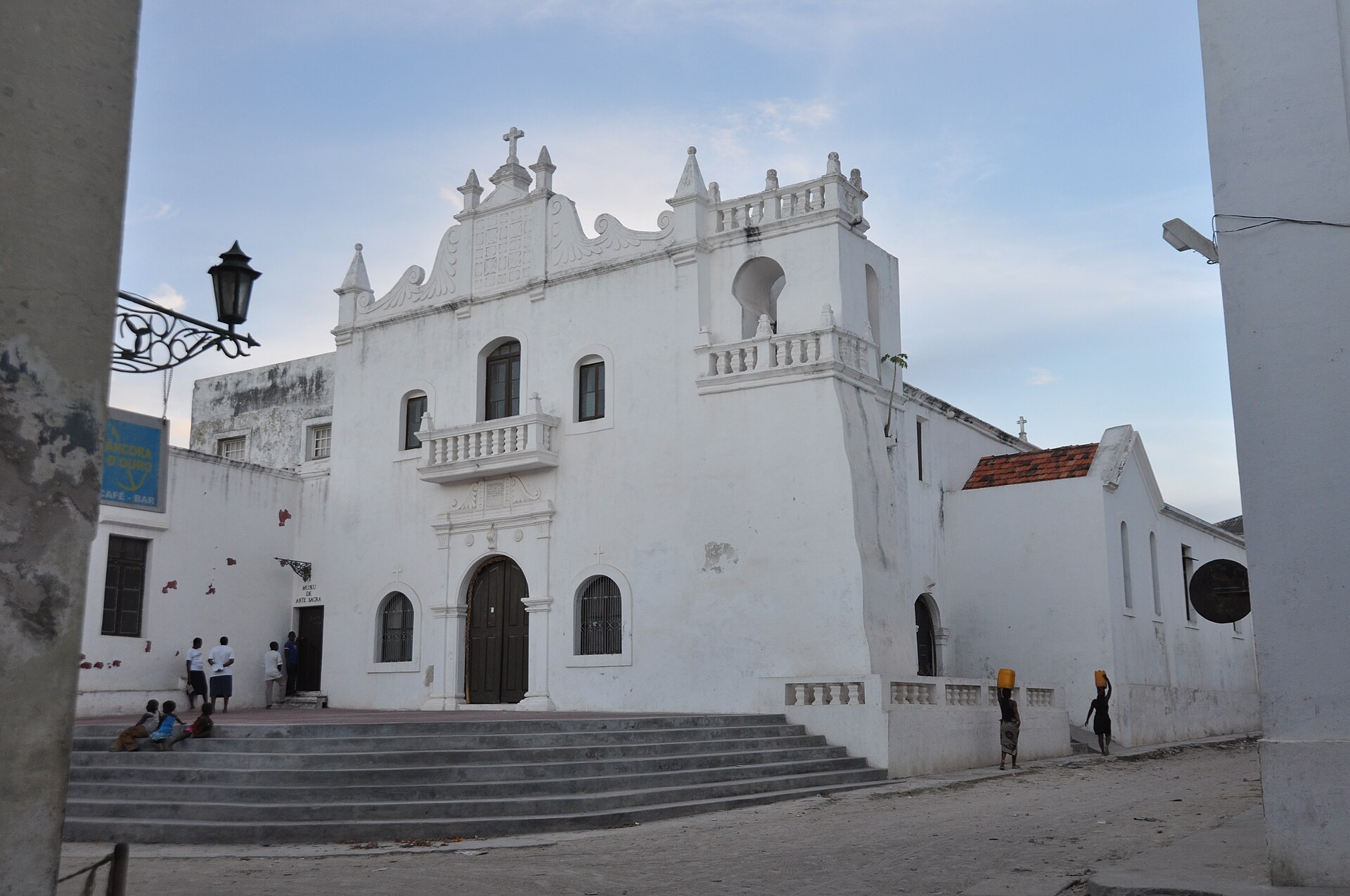 Imagem de referência relacionada a Igreja e Hospital da Santa Casa da Misericórdia, item descrito como igreja e hospital na llha de Moçambique