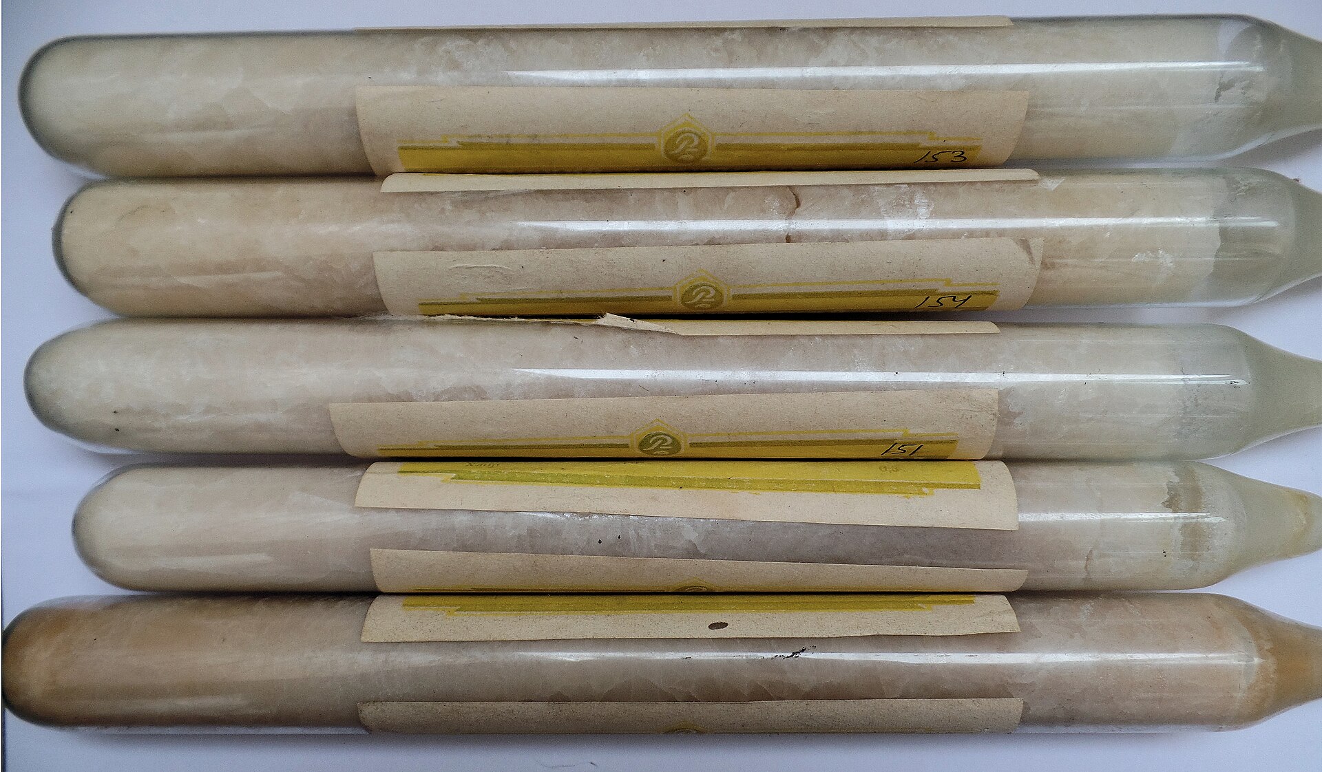 Imagem de referência de brometo de alumínio, descrito nos dados abertos como composto químico
