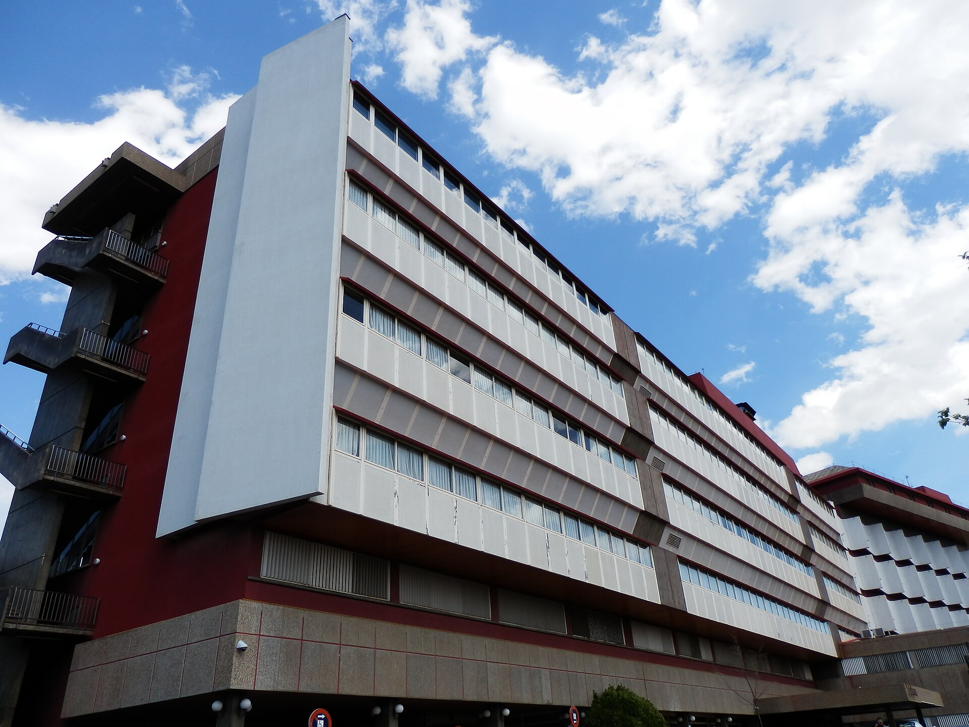 Imagem de referência relacionada a Hospital MAZ, item descrito como hospital em Espanha