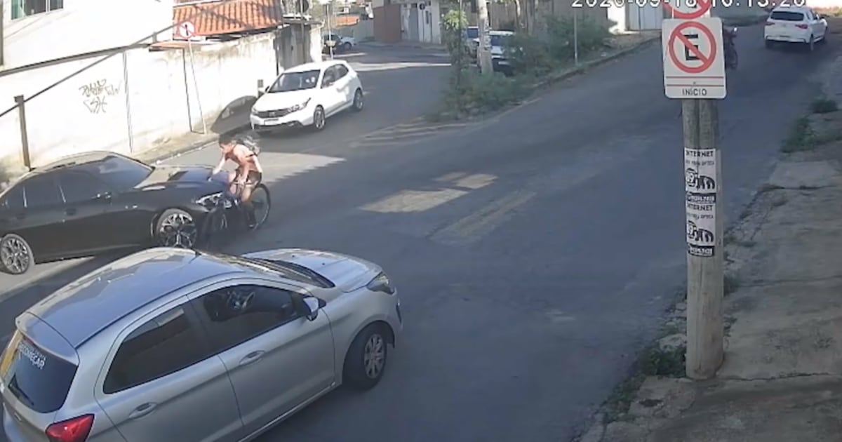 Adolescente em bicicleta é atropelado em BH; cidade tem em média três ciclistas atropelados por semana