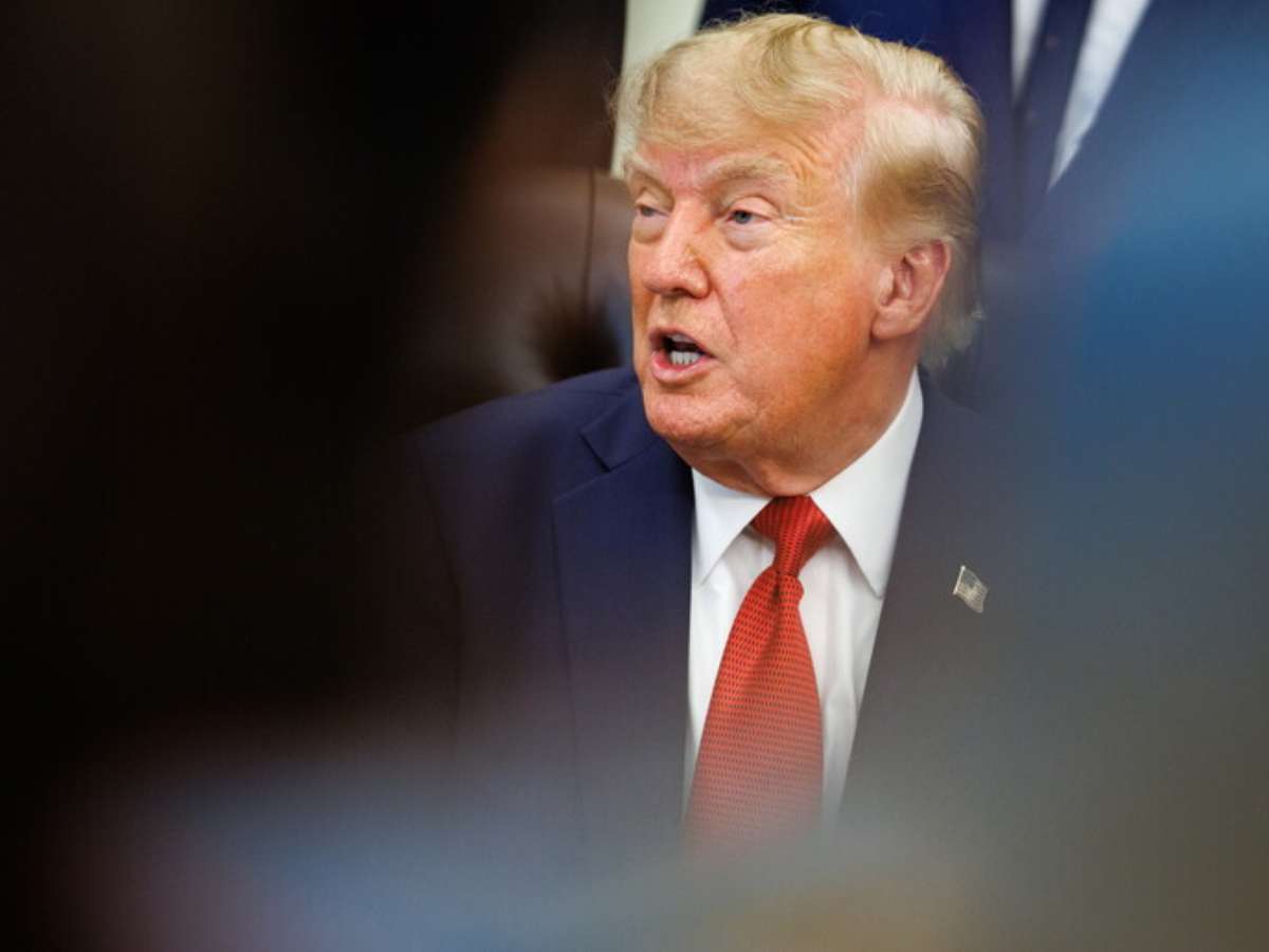 Emissoras abandonam cobertura de Trump após CNN ser barrada da Casa Branca