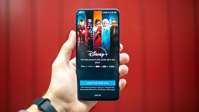 Disney+ muda contrato e enfia anúncios em todos os planos, até os mais caros