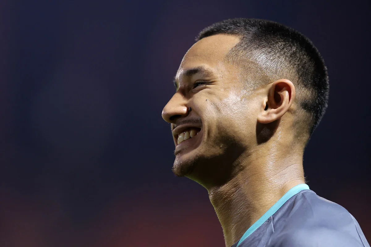 Foto colorida de jogador mais rico do mundo - Metrópoles