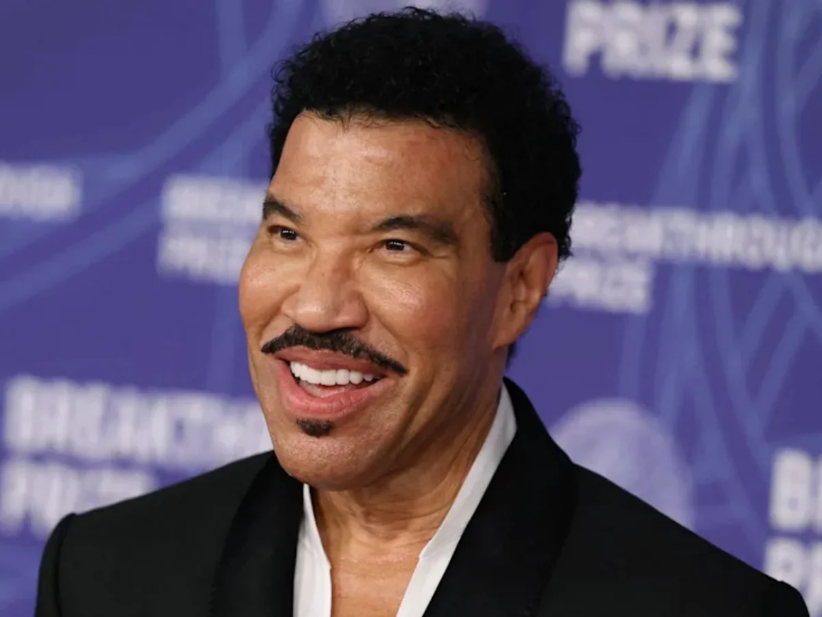 Lionel Richie é hospitalizado pela 3ª vez em três meses