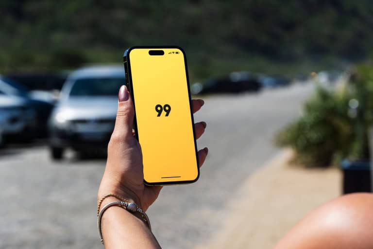 99 lança app de recarga elétrica no RJ que reúne postos de diferentes redes e oferece até 20% de desconto