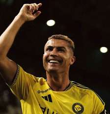 Foto: Divulgação/Al-Nassr - Legenda: Cristiano Ronaldo comemorou a boa atuação do filho nas redes sociais / Jogada10