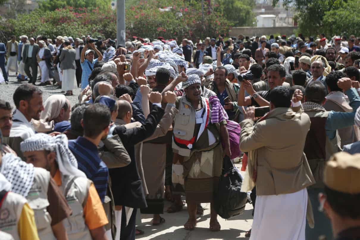 Até 169 mortos no Iêmen enquanto os Houthis lutam por posições costeiras no Mar Vermelho