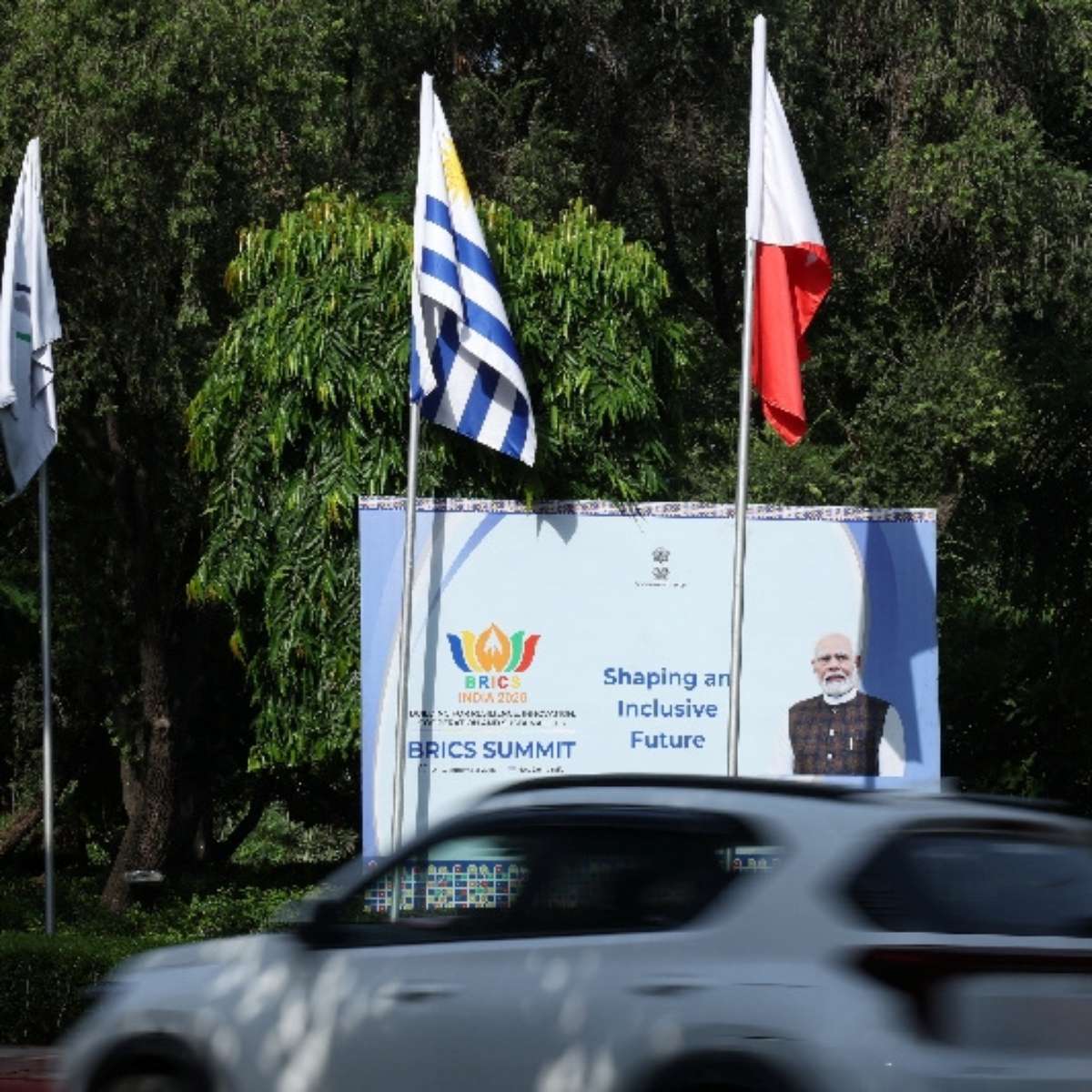 Planos de governo de candidatos abordam de maneira 'vaga' e 'genérica' relações internacionais, dizem especialistas