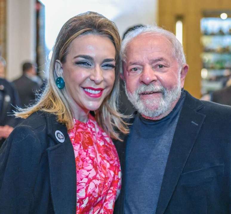 Amiga de Lulinha diz que foi a gabinete de Lula e viajou em avião da FAB
