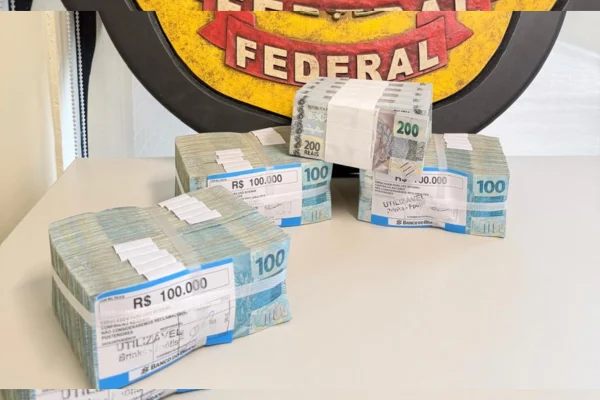 PF apreende R$ 500 mil em espécie com candidato em Santa Catarina