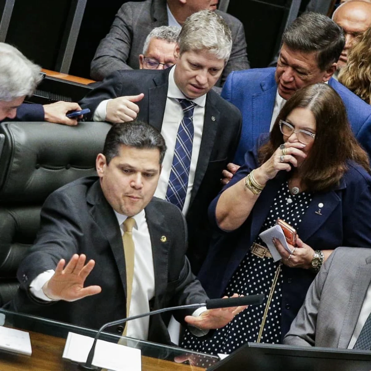 Alcolumbre tem cenário desafiador no Amapá em meio a desgastes em Brasília
