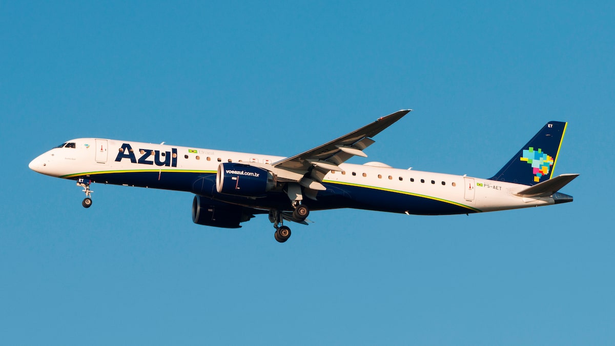 Instabilidade em GPS afeta voos da Azul com aeronaves da Embraer