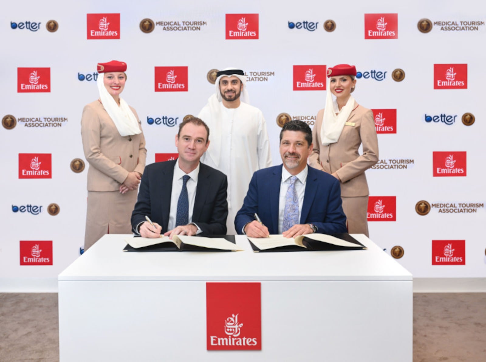 Acordo buscará elevar as melhores práticas e padrões internacionais da área Emirates