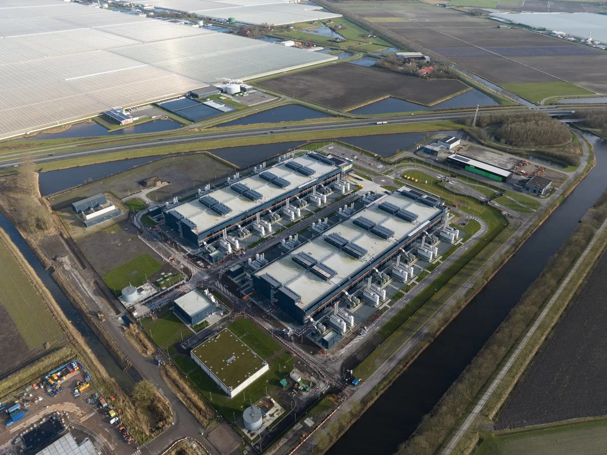 Michael Burry diz que o SpaceX não vale US$ 1 trilhão. Seu negócio de IA poderia prová-lo errado.