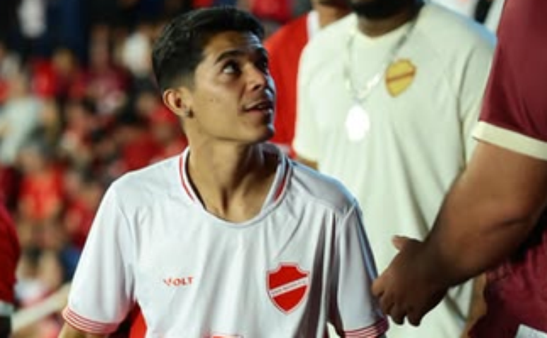 Influenciador goiano é detido pelo ICE nos EUA e família pede ajuda