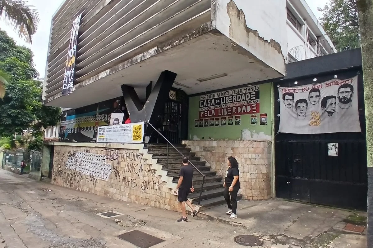 Antigo centro de tortura da ditadura ganha nova fachada e festa em BH