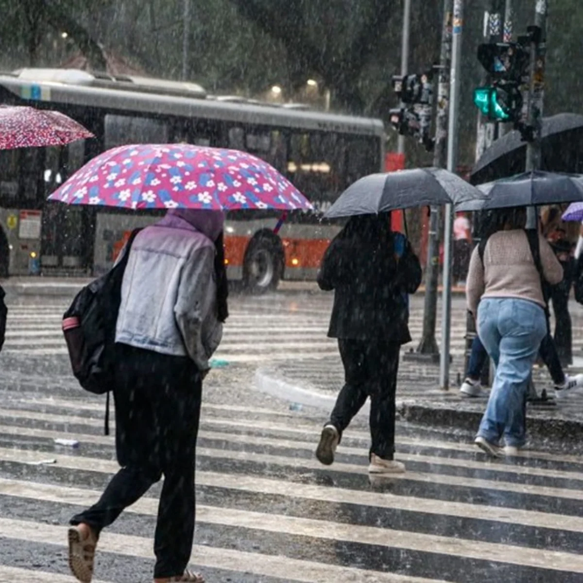 Inmet emite alerta laranja para tempestades no Sudeste nesta quarta-feira