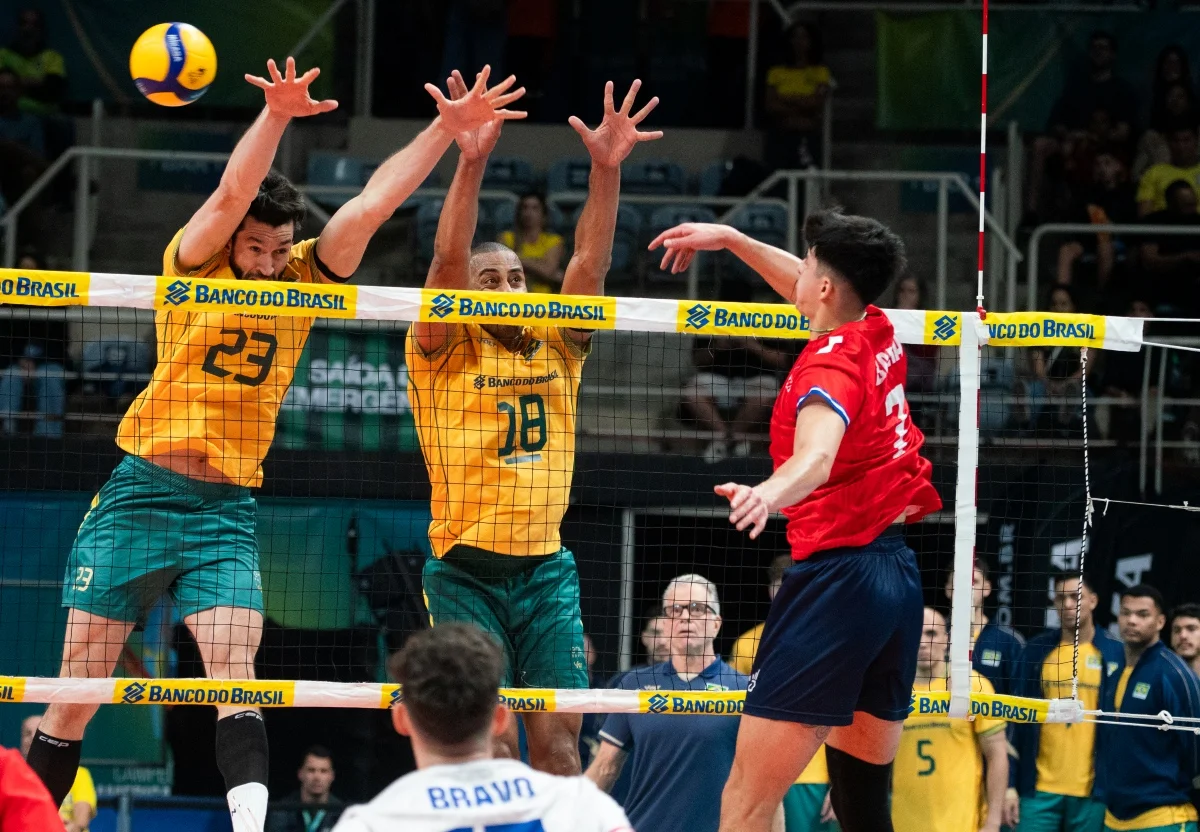 A Seleção Brasileira masculina estreou no Sul-Americano de Vôlei contra o Chile
