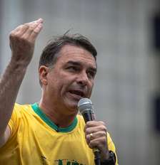 Desgaste entre o candidato e empresários se aprofundou com a divulgação de áudios de Flávio para Vorcaro, mas posição nas pesquisas incentiva reaproximação Foto: Taba Benedicto/Estadão / Estadão