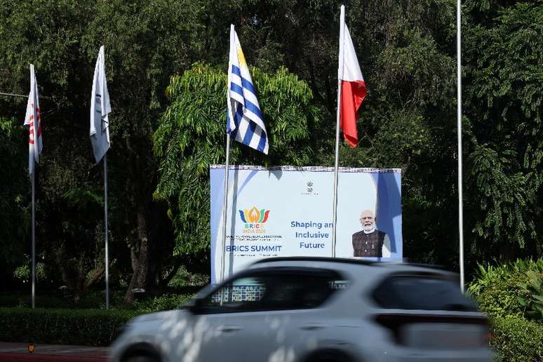 Planos de governo de candidatos abordam de maneira 'vaga' e 'genérica' relações internacionais, dizem especialistas