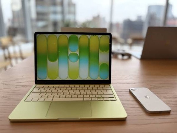 Qual notebook é melhor: MacBook Neo ou Galaxy Book6? Comparamos