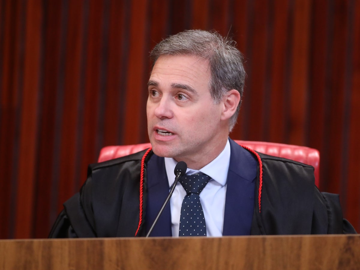 André Mendonça vota a favor de Deltan Dallagnol após maioria por suspensão da campanha eleitoral