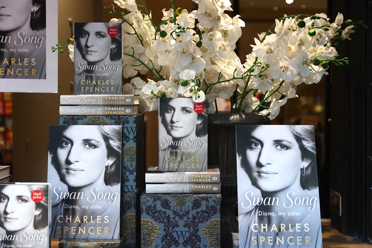 Charles Spencer nega teorias da conspiração sobre a morte da princesa Diana