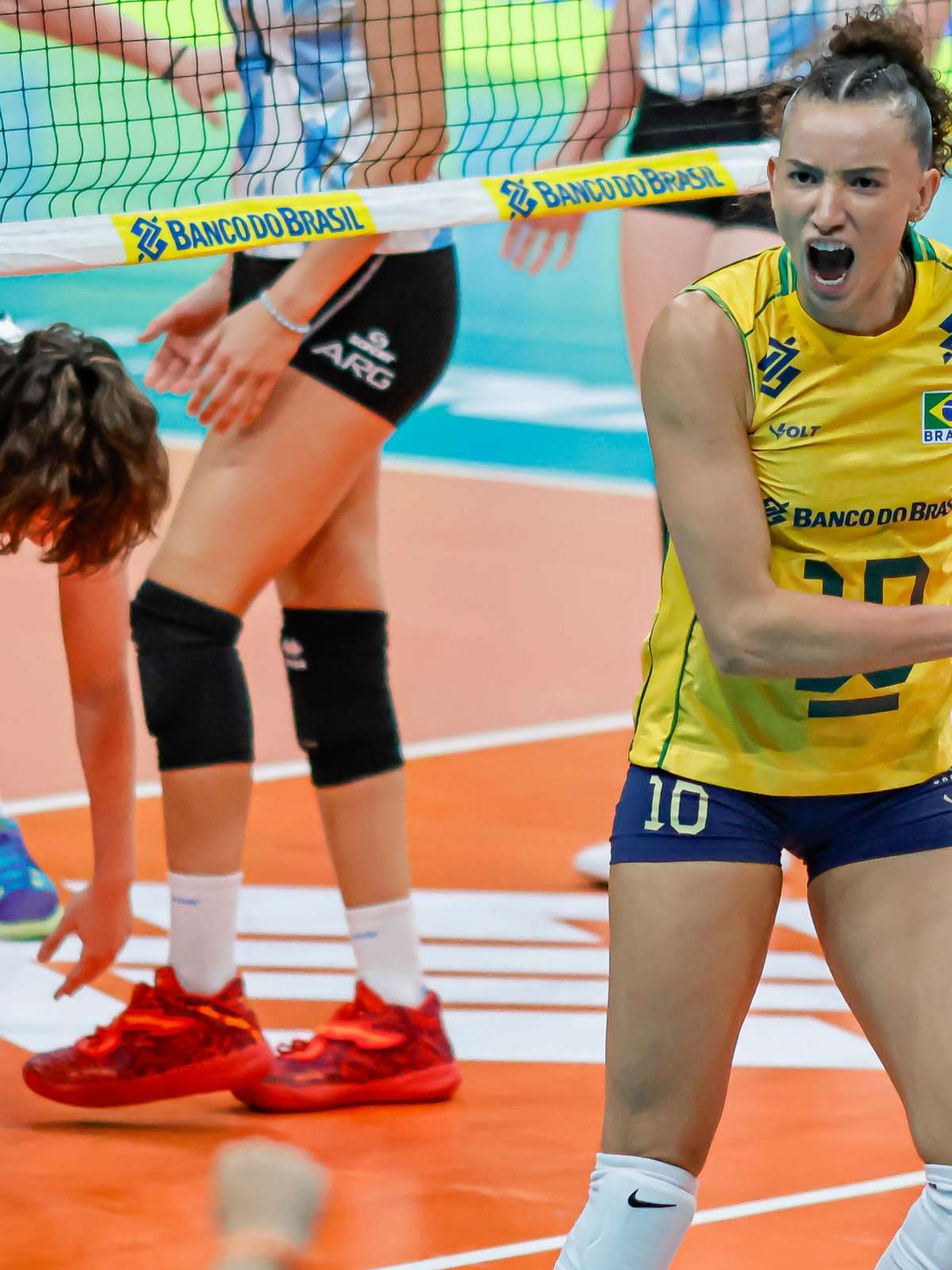 Brasil vence Argentina no vôlei feminino e garante vaga nas Olimpíadas
