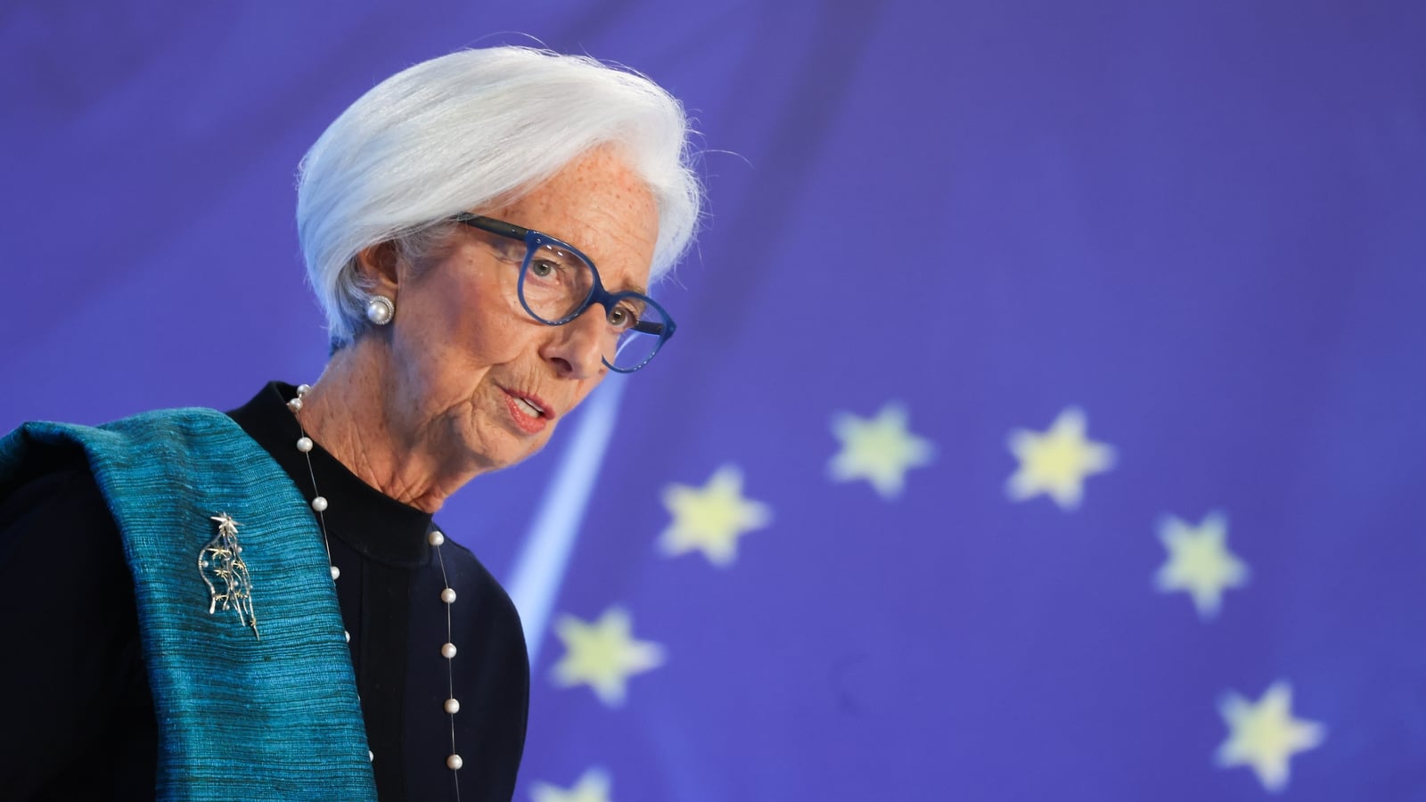 A Lagarde do BCE diz que os aumentos das taxas dependerão do futuro