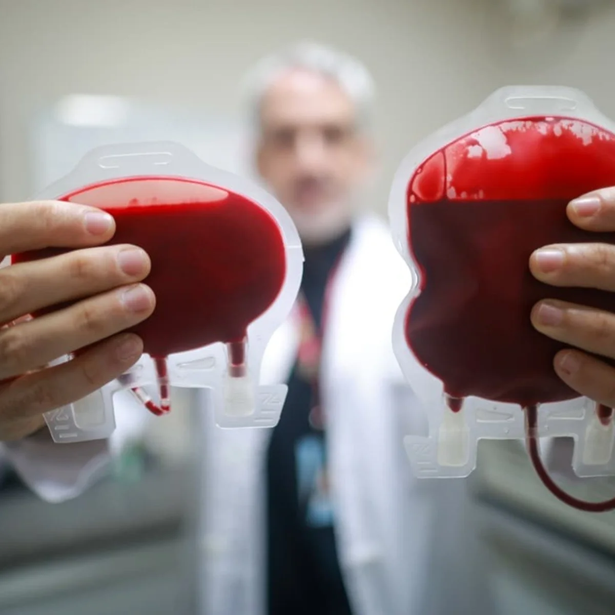 Banco de sangue convoca doadores e alerta para baixa em estoque de bolsas