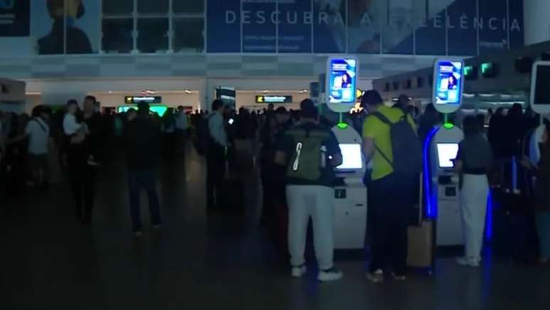 Aeroporto de Viracopos tem problema de energia e voos são atrasados