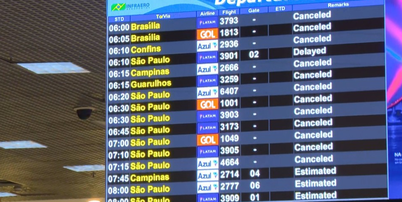 Painel de voos mostra voos cancelados no Aeroporto Santos Dumont nesta sexta-feira, 28 Foto: Reprodu&ccedil;&atilde;o/TV Globo