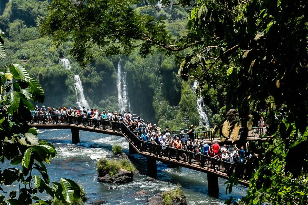 Visitação recorde em parques evidencia potencial do turismo de natureza