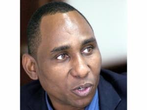 Imagem da matéria: Fim de mês quebrado: crise de liquidez impulsiona análise sobre pagamento quinzenal