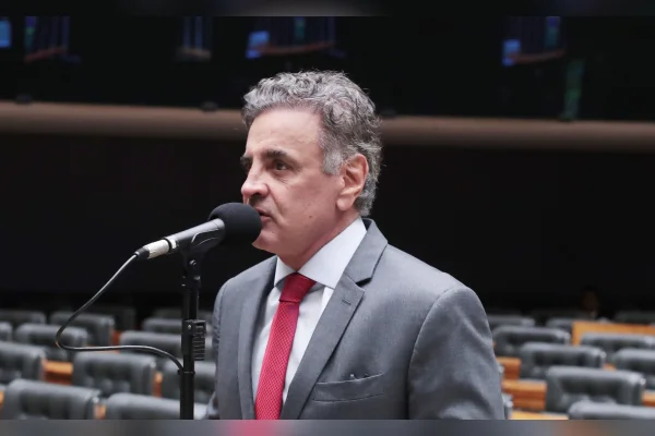 Eleitor terá dois votos para o Senado em MG; conheça os 16 candidatos
