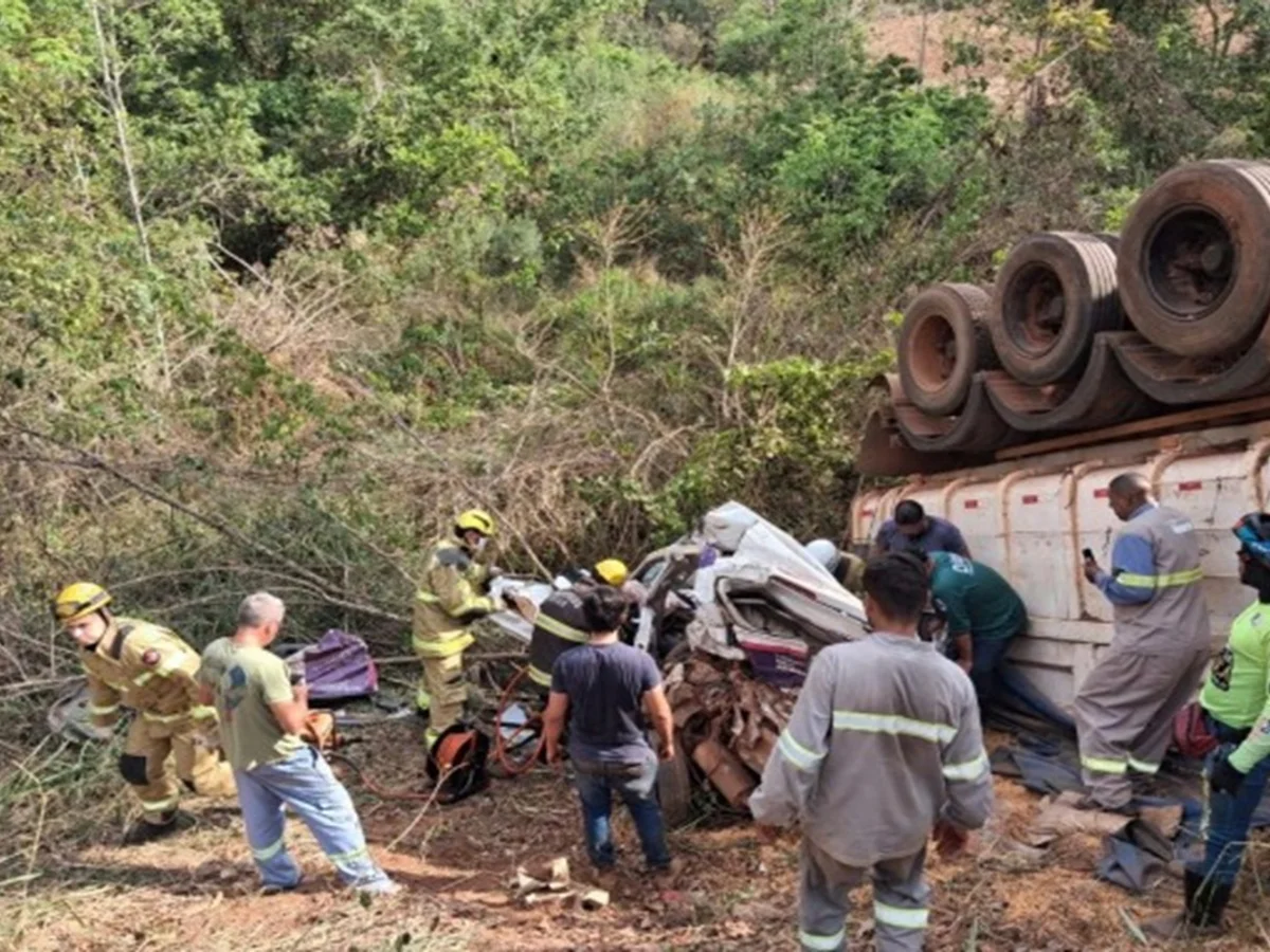 Secretário e vereador de cidade goiana ficam gravemente feridos em acidente
