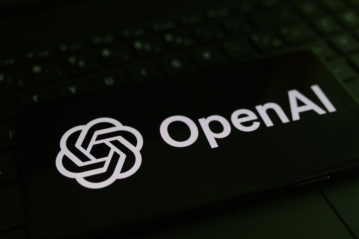 OpenAI pede que EUA liderem criação de padrões globais para controlar riscos de IAs avançadas