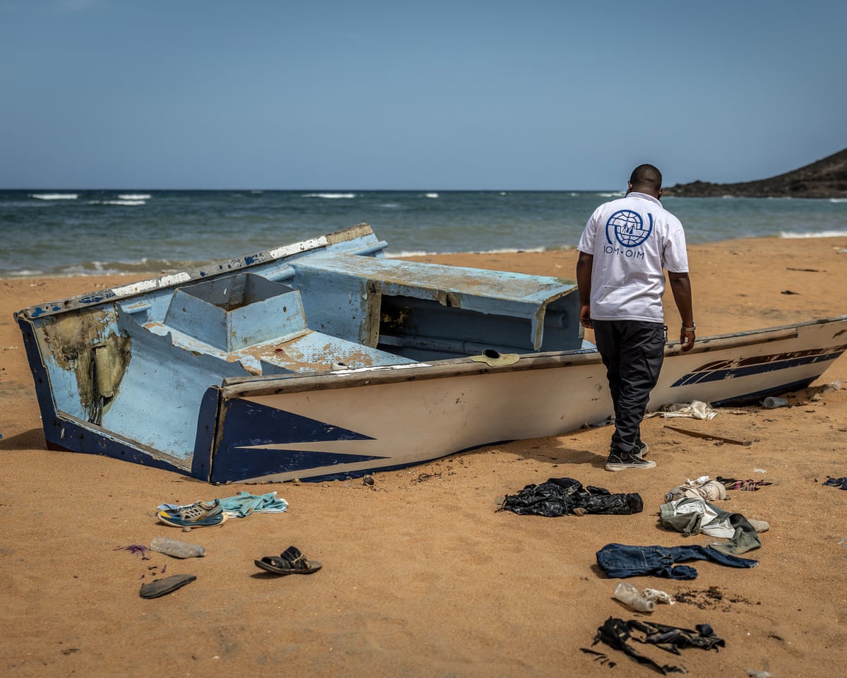 Pelo menos 109 mortos, incluindo crianças, após naufrágio de barco de migrantes fora de Djibuti