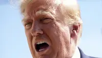 Trump: Pesawat Pengebom AS Dipindahkan dari Inggris karena Ancaman Terkait Iran