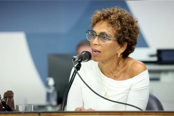 Marília Campos (PT) é eleita para o Senado por Minas com 19,4% dos votos