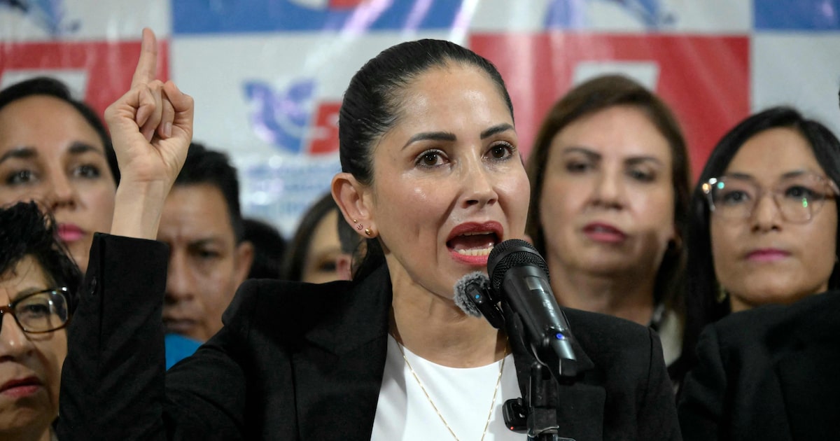 Ex-candidata presidencial de esquerda Luisa González é presa no Equador