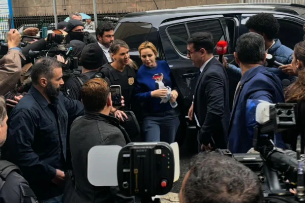 TJSP nega transferir processo contra Deolane Bezerra para a Justiça Federal - destaque galeria