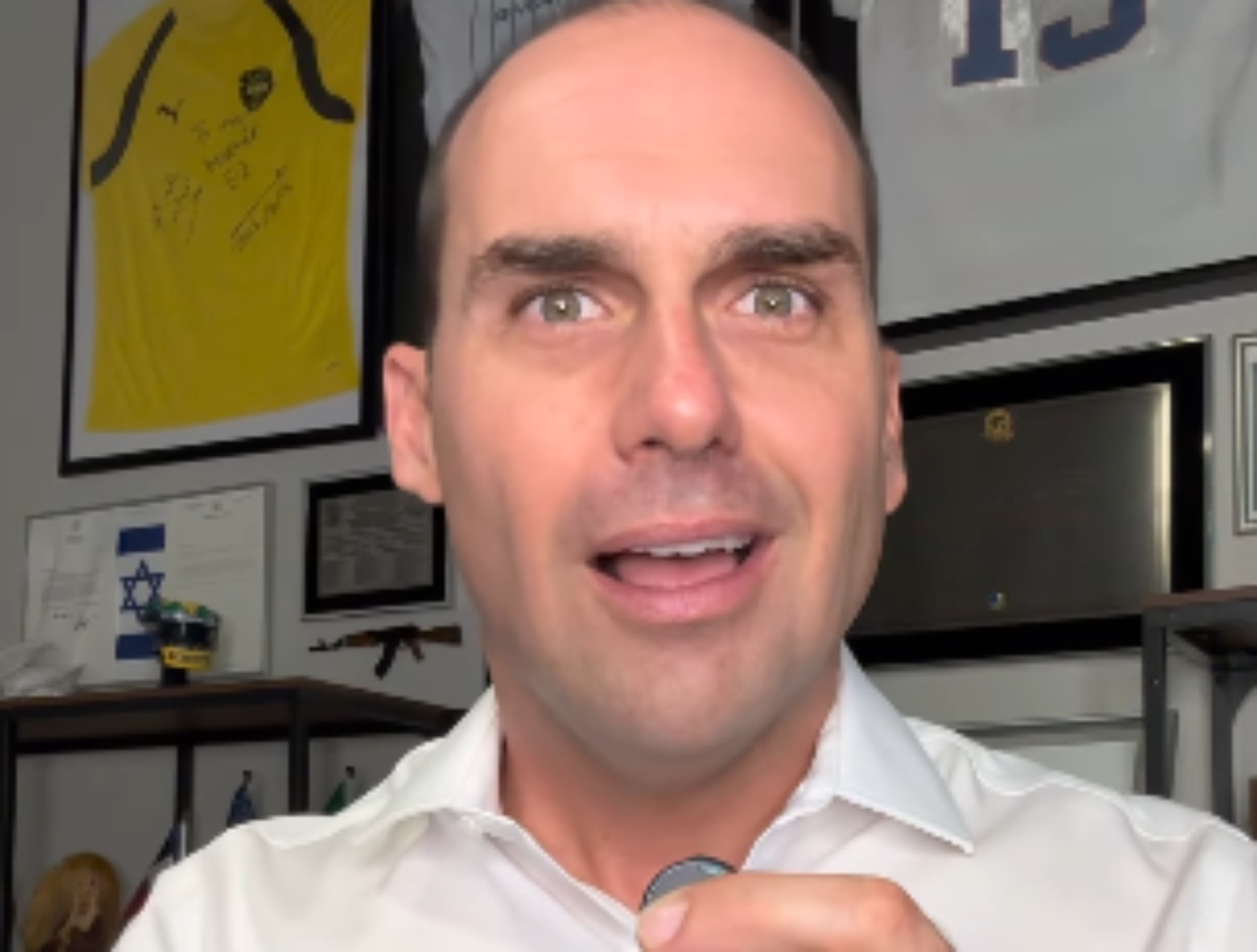 Imagem da matéria: Qual crime Eduardo Bolsonaro cometeu e por que Moraes mandou prendê-lo?