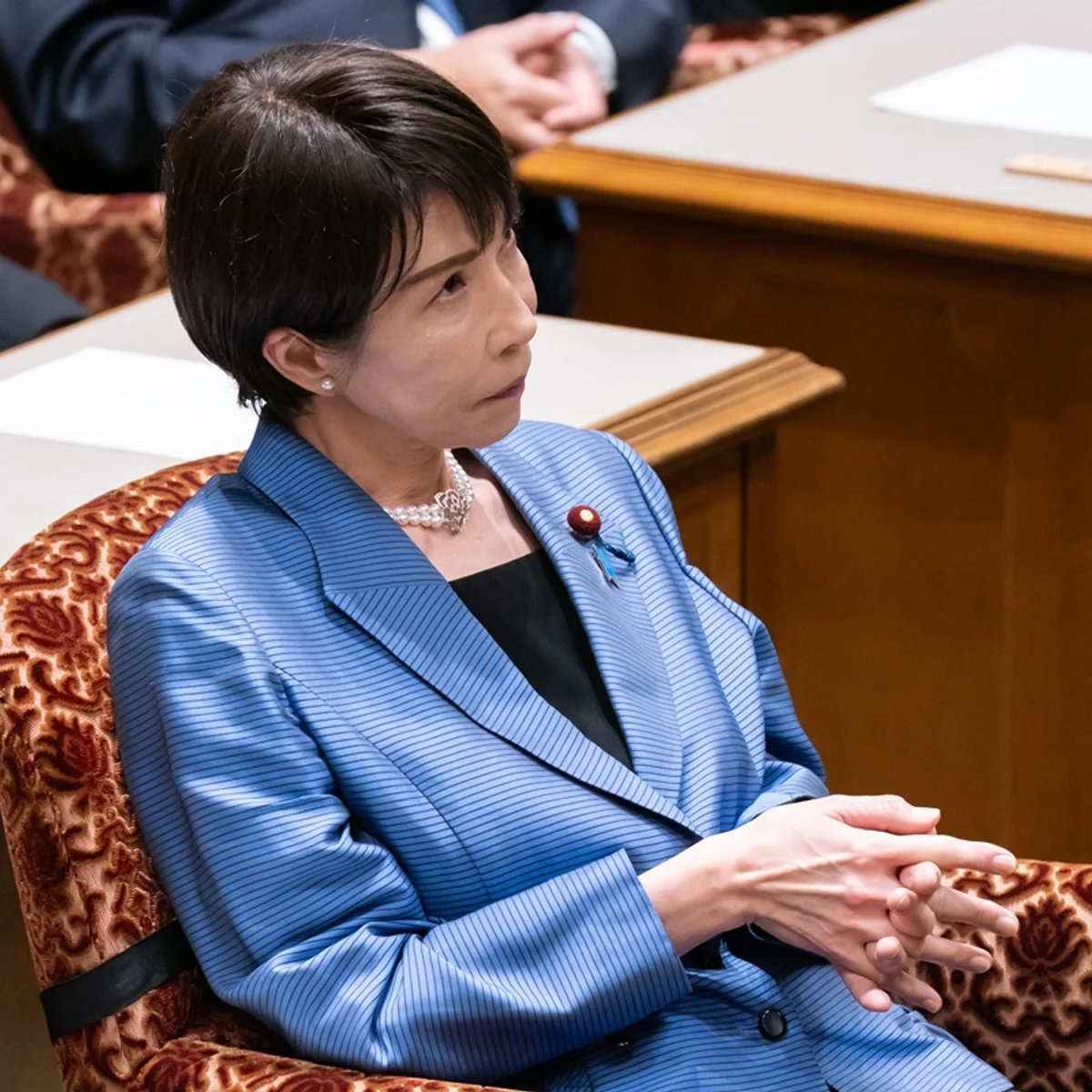 Premiê do Japão diz que trabalha mais devido a tarefas de casa e maquiagem
