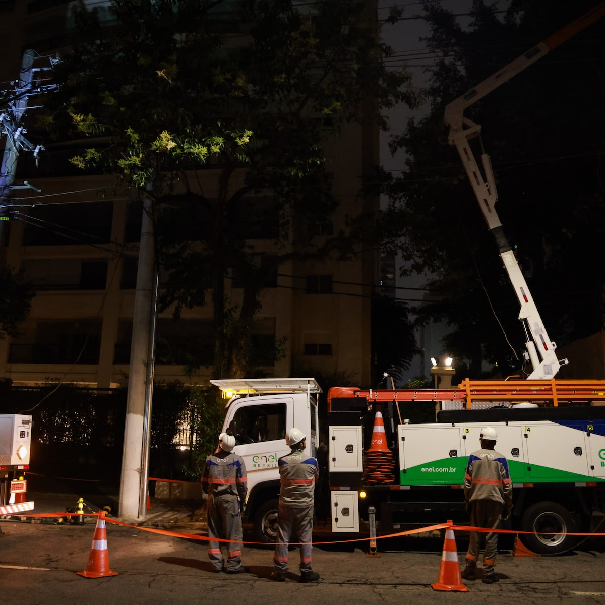 Enel é multada em R$ 11,4 milhões por apagões registrados em SP no final de 2025