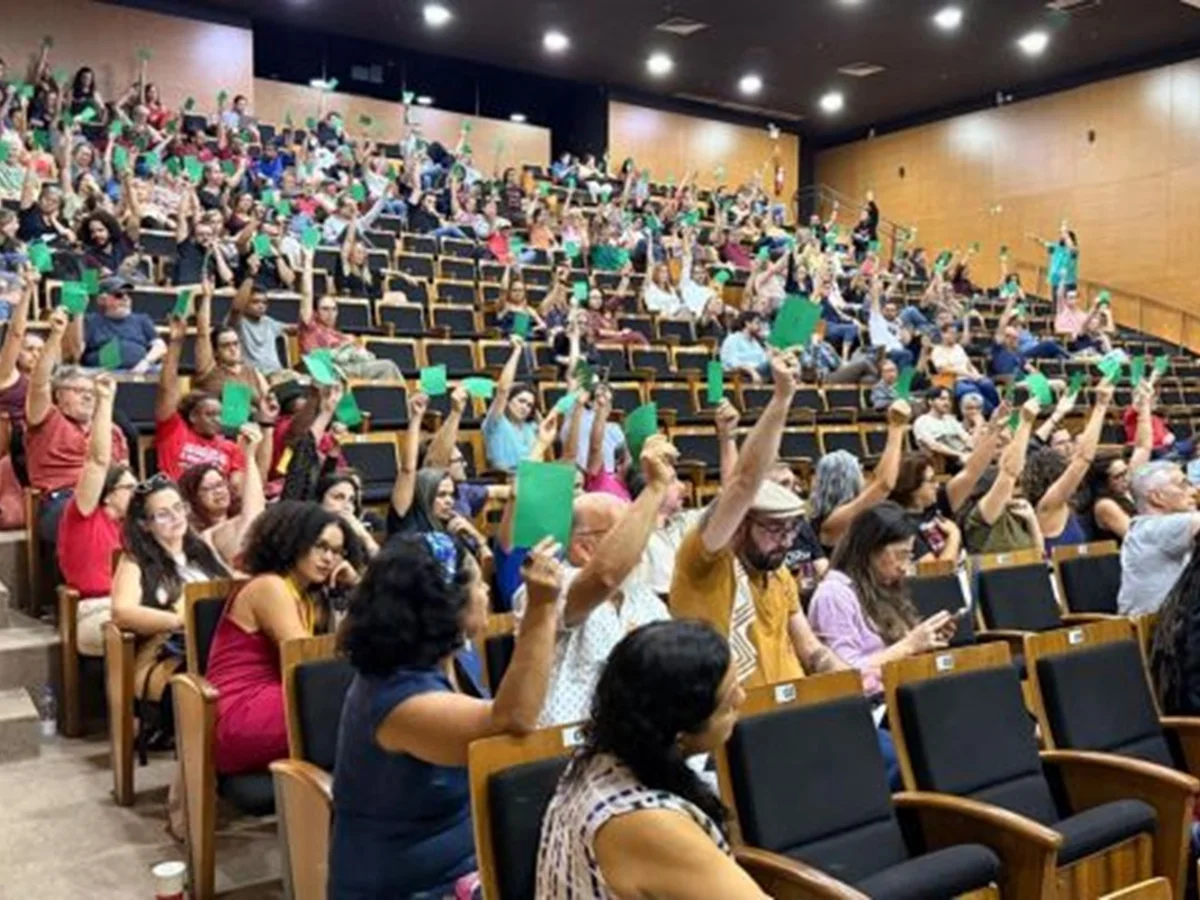 Professores da UnB fazem acordo com MGI e dão fim ao indicativo de greve