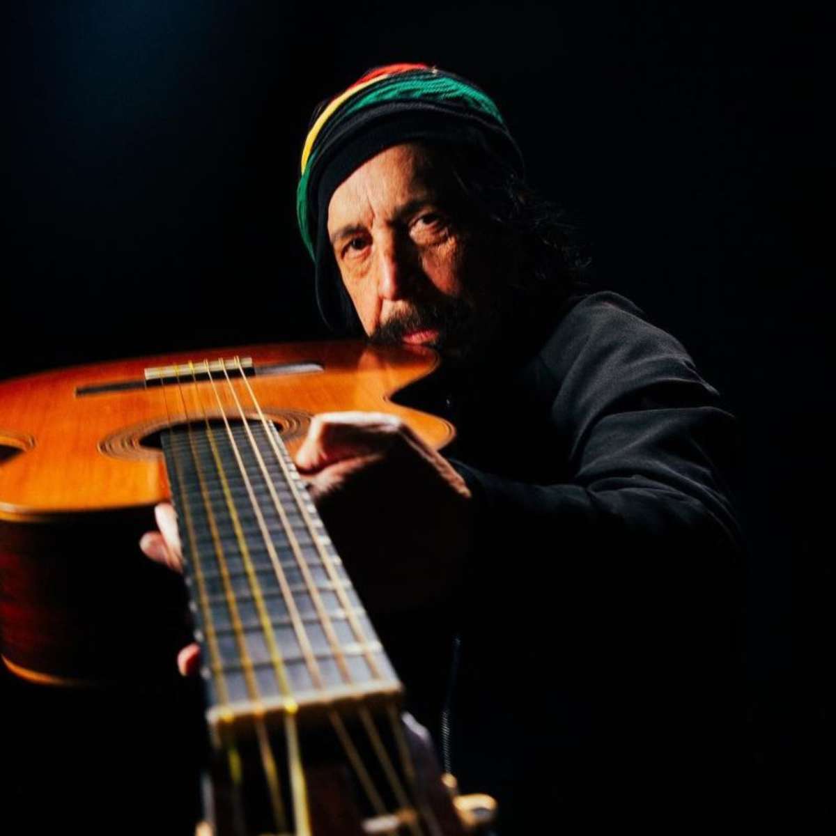 Em último show, Benito Di Paula dividiu o palco com o filho e teve presença ilustre de Zeca Baleiro