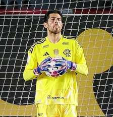 Foto: Agustín Rossi em ação pelo Flamengo ( Gilvan de Souza/Flamengo) / Gávea News
