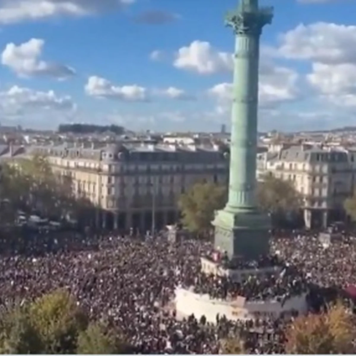 França: novos protestos por melhorias na educação reúnem 130 mil estudantes
