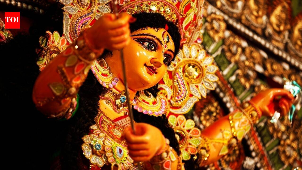 Navratri 2026: 9 mantras poderosos de Maa Durga para recitar durante os nove dias pela paz, prosperidade e felicidade